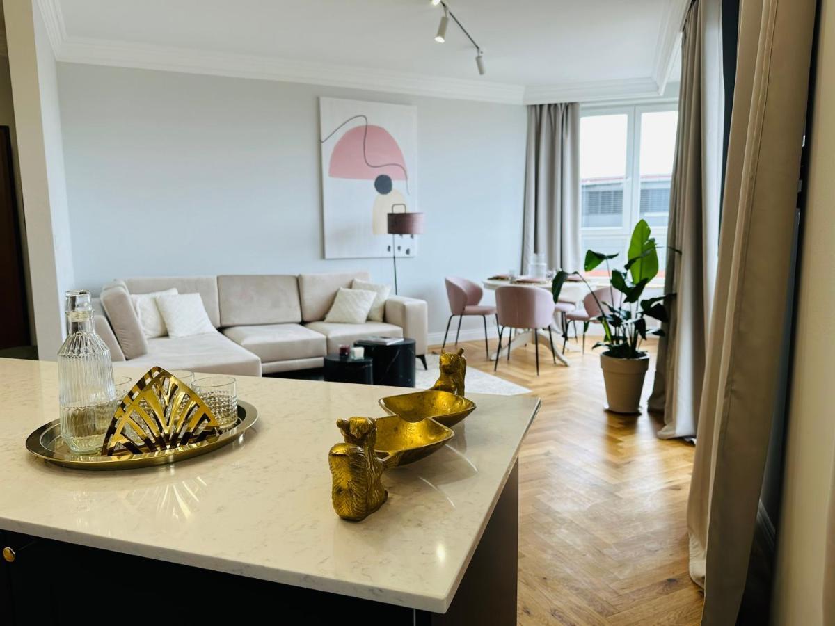 Premium By B2 Warszawa
